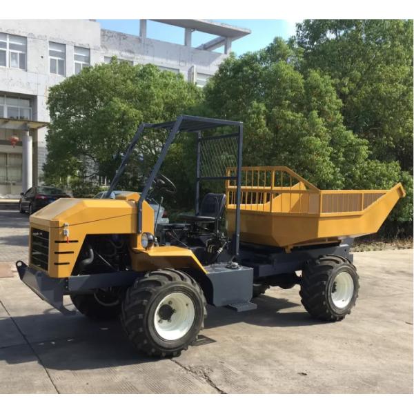 Véhicules de collecte de palmiers Tracteurs 42 chevaux Agriculture Tracteur à huile de palme 4 roues avec PTO Indonésie dédiée