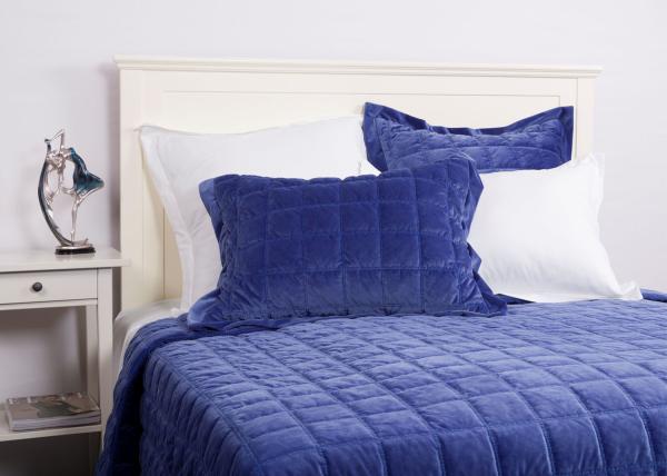 Solid Velvet Quilted Coverlet And Shams 3 Pcs Twin / Queen / King Size
