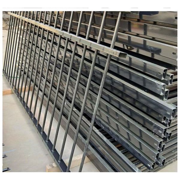 Durable Tubular Steel Fence Made From Galvanized Steel Pipe With Powder Coated Surface Treatment For Corrosion Resistance And Long Lasting