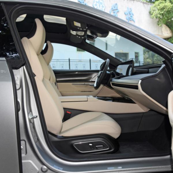 Électrique pur de voitures de berline utilisé par VENTES CHAUDES de VOITURES de XPENG P7 2022 480G EV VOITURES BON MARCHÉ DE VOITURES