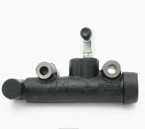 Hydraulic Clutch Master Truck Wheel Cylinder For GIGA CXZ 10PE1 FVR 1-47500239-2