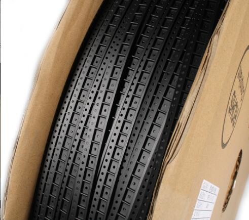 Черная упаковочная лента для поверхностного монтажа SMT Несущая упаковочная лента для поверхностного монтажа