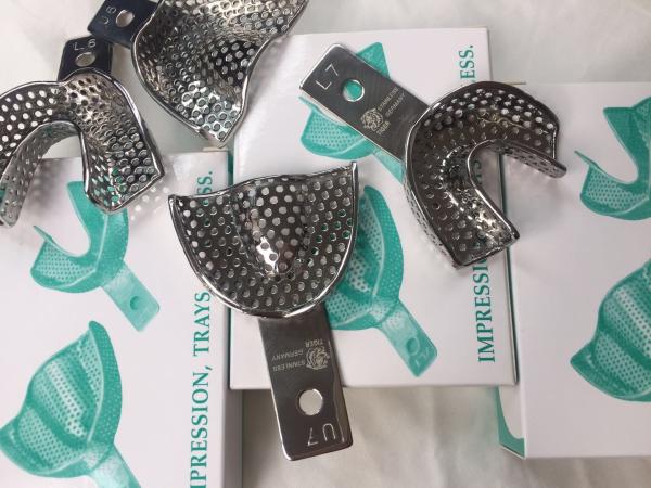 Autoclavable Rim Lock Impression Trays , Impression Trays In Dentistry Perforated Size #7