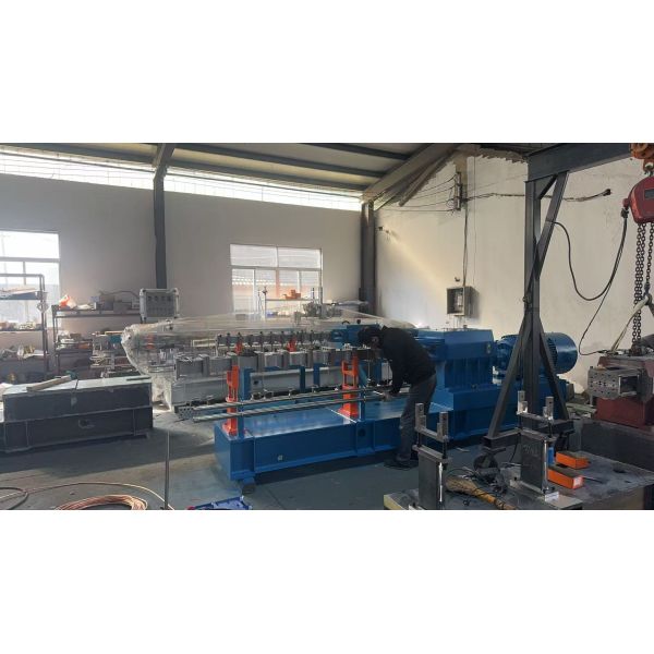 Twin Screw Extruder For Plastic Cable Material PVC Wire & Cable Compounding Granulation Line