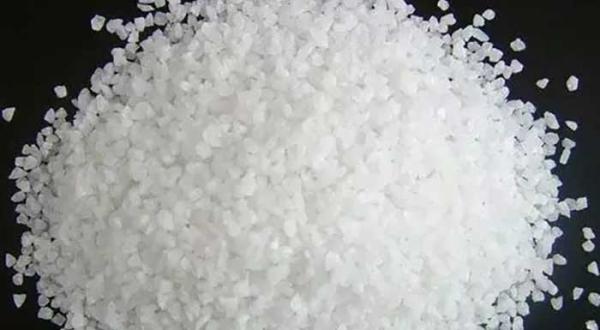 Solutions de traitement de sable de silice personnalisées pour l'industrie électronique