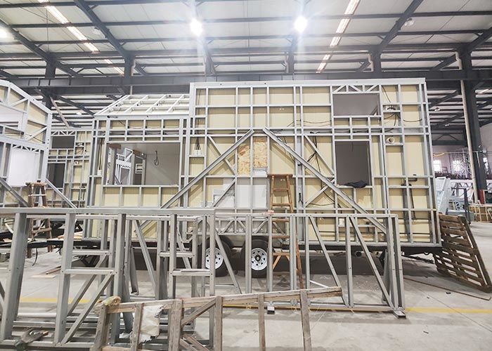 Современный миниатюрный дом с MDF ванной двери душный набор белые внутренние стены