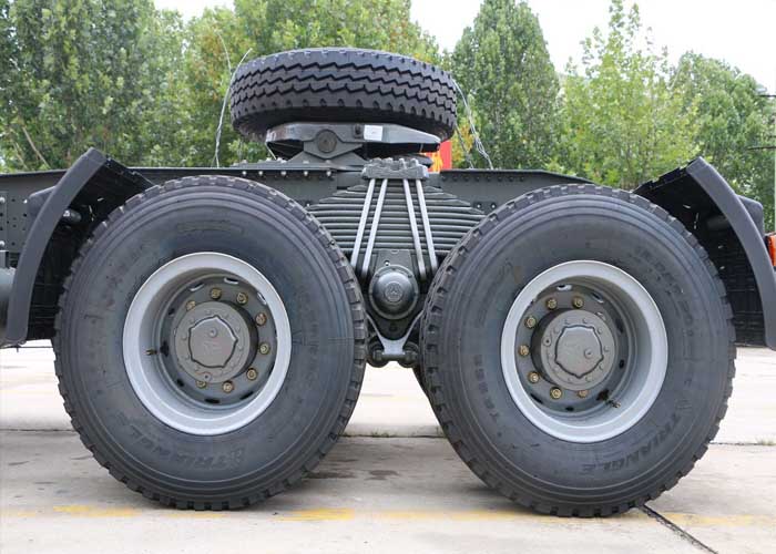 Трактор HOWO 6X4 с двигателем RHD Euro II мощностью 420 л.с. для Африки