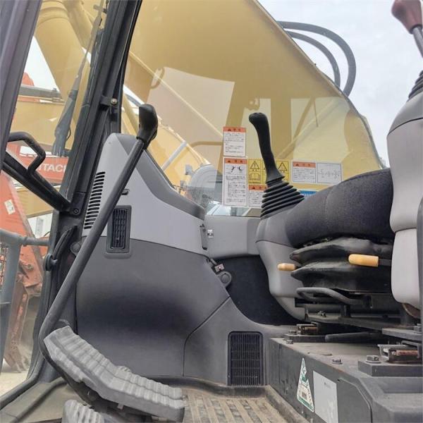 En bon état 22 Tonnes d'origine Komatsu japonaise utilisée de l'excavateur à Shanghai 2018 Année