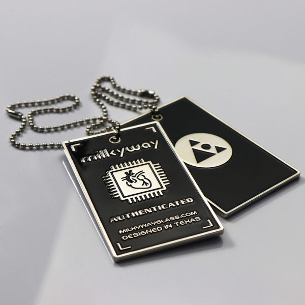 Zinc Alloy Metal Hang Tag Electroplating Chrome Custom Hang Tags Corrosion Resistant