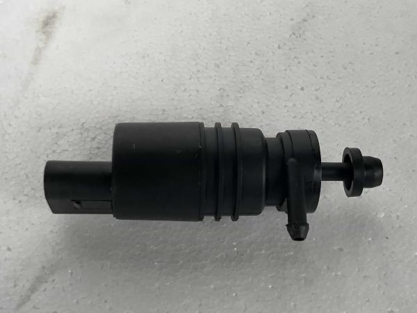 67128362154 Automotive Spare Parts Car Windshield Wiper Pump For BMW
