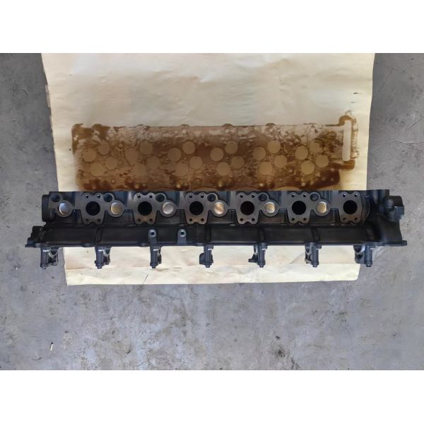 Hino E13C Cylinder Head Assembly With Valves Truck Engine Parts