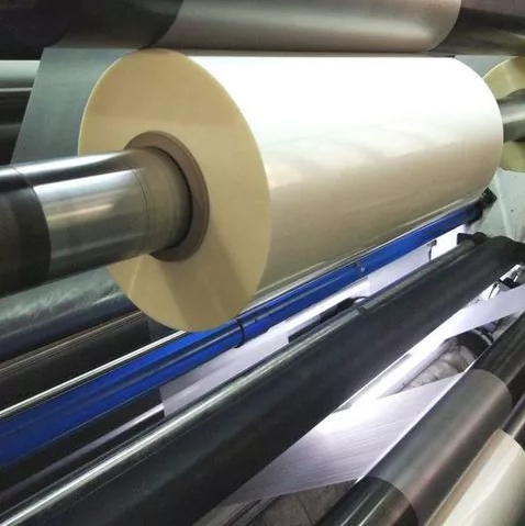 Прямая продажа непрозрачной золотой металлизированной ПЭТ пленки мягкой влагостойкой декоративной пленки ПВХ