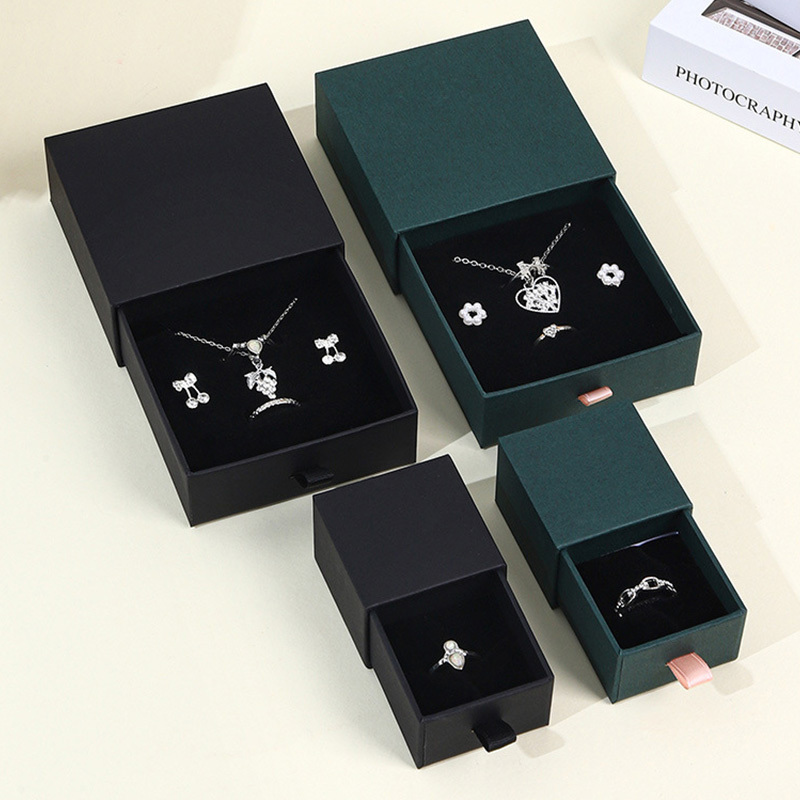 Gift Custom Cosmetic Boxes / Custom Skin Care Boxes Gold Or Silver Stamping