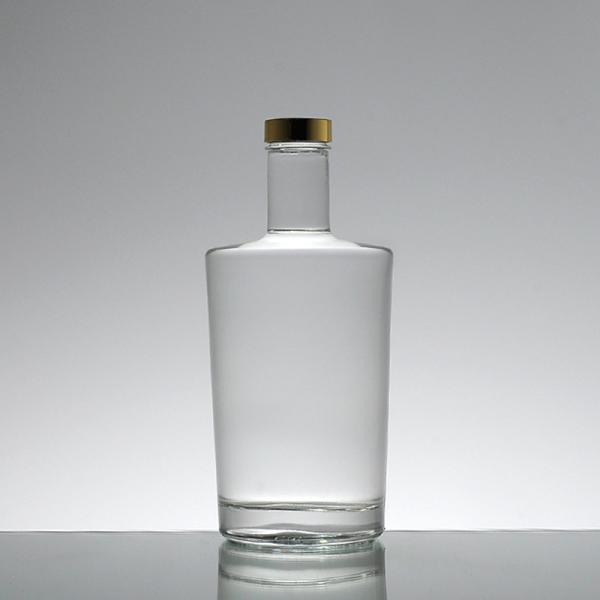 Engraved Super Flint Glass Alcohol Jar 750ml Bulk Liquor Glass Bottle with Cork 1 Liter