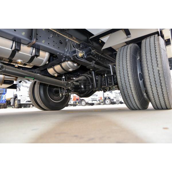 158 л.с. 4х2 однорядные сиденья шесть передач 4,08 м двойные двери белый грузовой ящик Foton BJ5048 холодильный грузовик