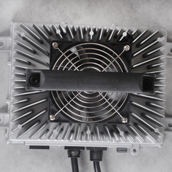 Заряжатель батареи 6.6KW водоустойчивый IP66 EV с вентилятором