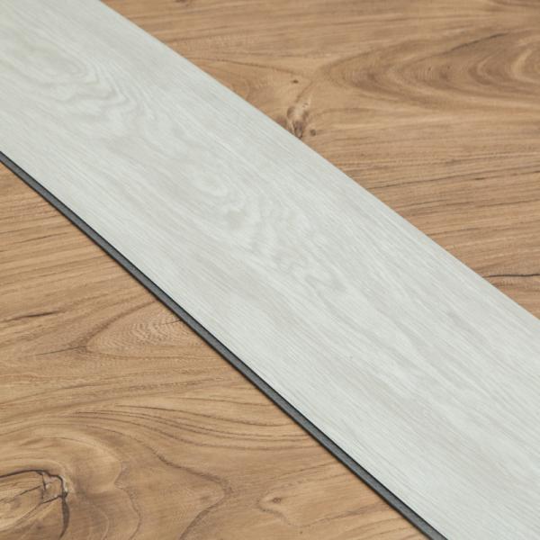 Multilayer SPC PVC Vinyl Plank Flooring Environment Protecting Hard Coating