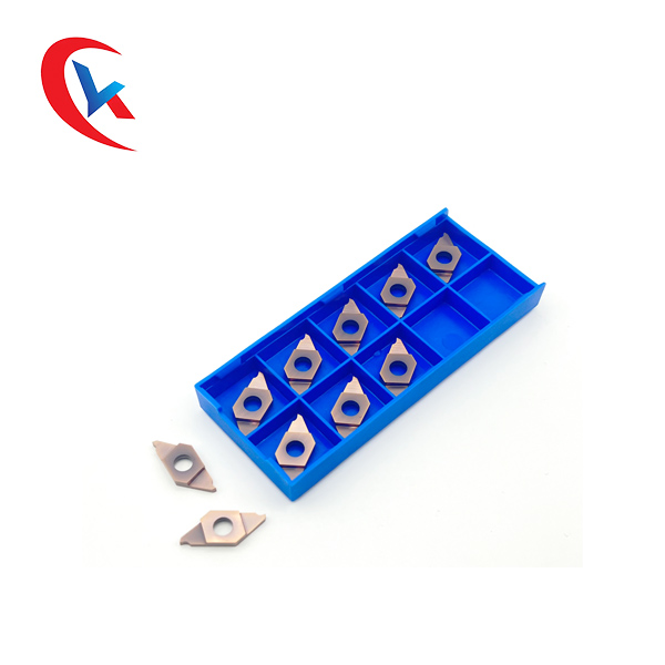 HRA 91.8 Machine Tools TKF12R200-S16 Carbide Grooving Inserts Sloped Cutting Edge