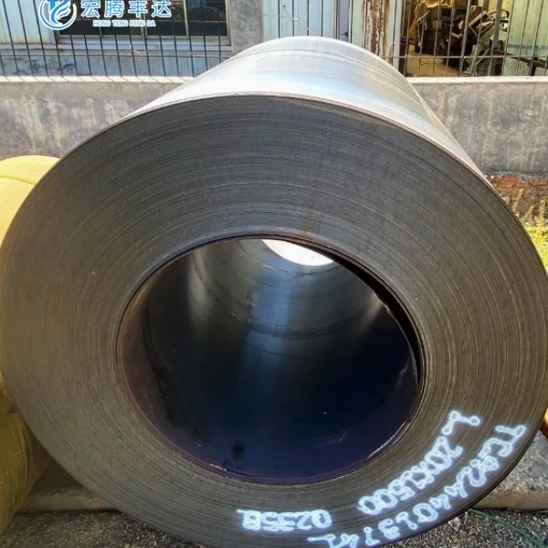 Pickled Oiled SPHC SPHD Hot Rolled Carbon Steel Coil 0.8mm-6.0mm Clean Surface Ready for Stamping