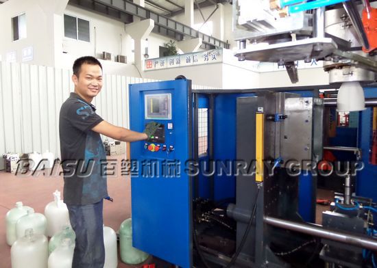 4 Gallon Water Bottle HDPE Blow Moulding Machine 50 - 55BPH Capacity SRB80