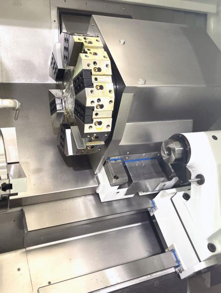 AT-363MY シングルスピンドル Y 軸 長軸精密磨削用の尾筋付き CNC ターン