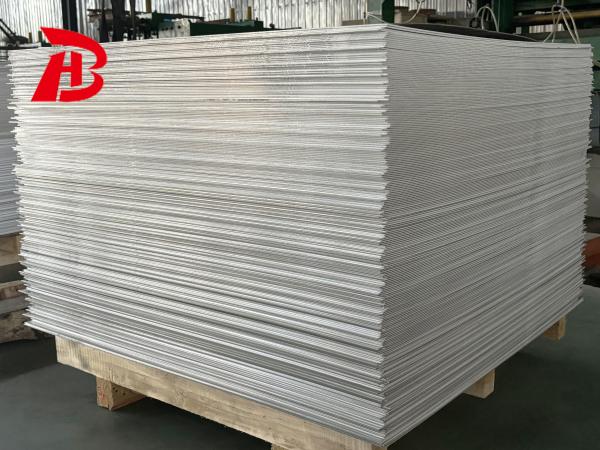Fornecedores de alumínio China Fábrica por grosso Chapa de alumínio 1060 1100 O H12 H14 Chapa de alumínio