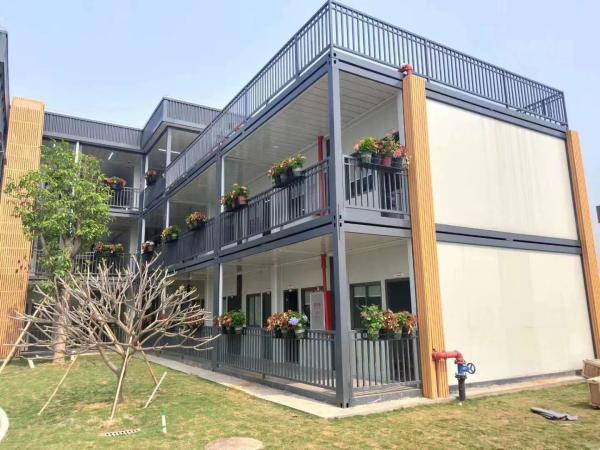 Modern Design Sandwich Panel Material Container House with OEM/ODM Service and Material