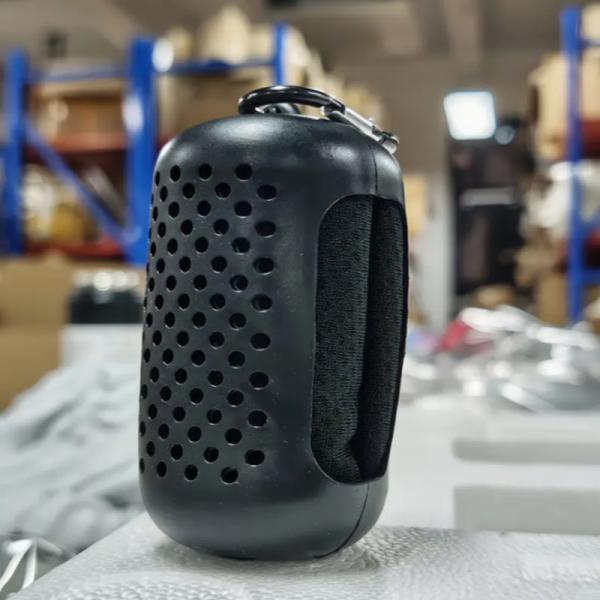 Stylish Antibacterial Odor-Resistant Microfiber Beach Towel and Swim Towel for Modern Travelers