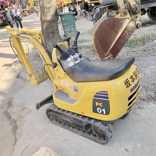 300 Poids de fonctionnement Excavatrice utilisée Komatsu Japon 1 tonne Mini PC10 Excavatrice d'occasion