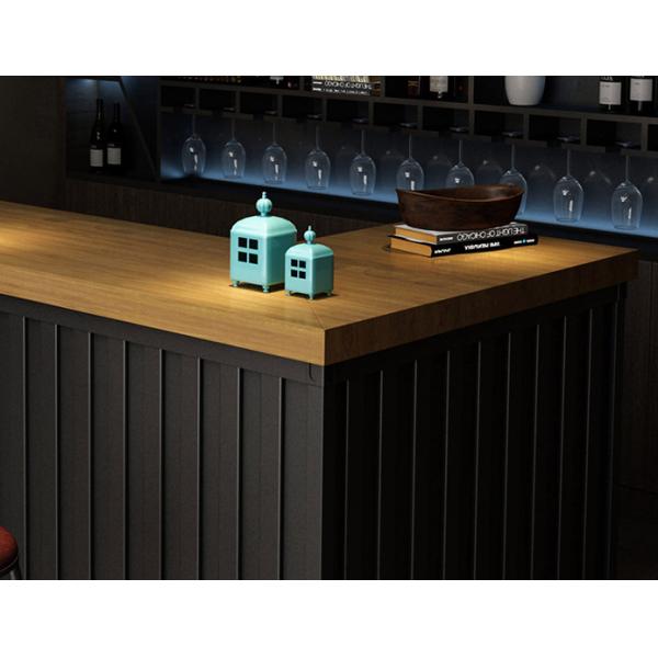 Bureau de réception des hôtels Compteurs de caisse en fer vintage fabriqués dans le style industriel américain