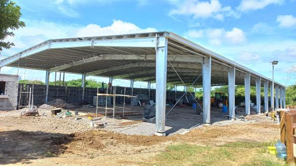 Open wall designed prefabricated metal warehouse barn shed