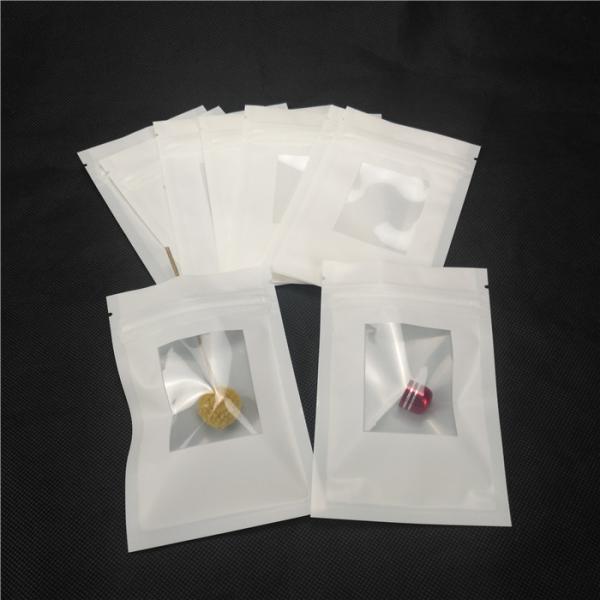 Os textos pretos imprimiram o fundo branco dos malotes da embalagem da joia para pacotes Earings do bracelete