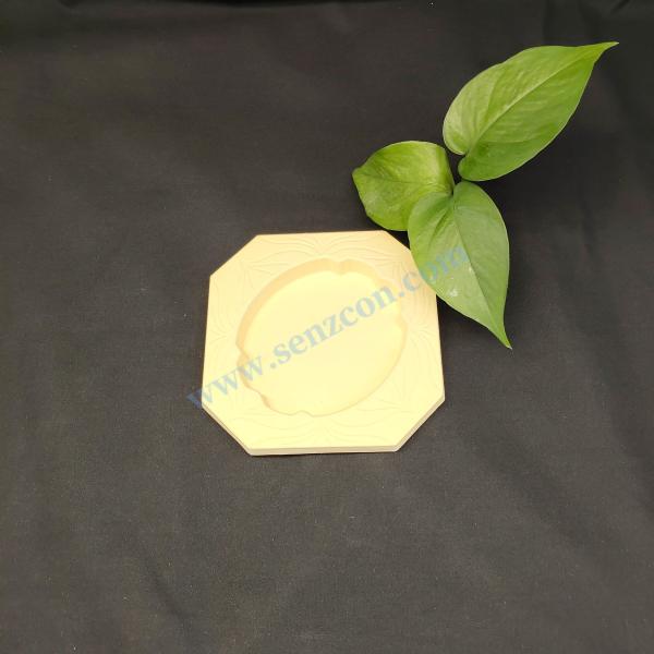 Factory-customized high-end food packaging box liners and bases, high-end jewelry liners, anti-drop and shock-proof, made of yellow plant fiber through compression molding.