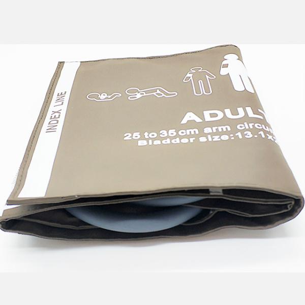 O braço de nylon NIBP Cuffs tamanho da bexiga 13,1 * de 23,5 Cm escalas do punho de 25 - de 35 Cm