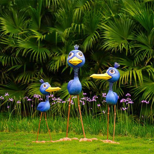 O pássaro exterior de Big Blue do metal dos ornamento do jardim do metal personalizou