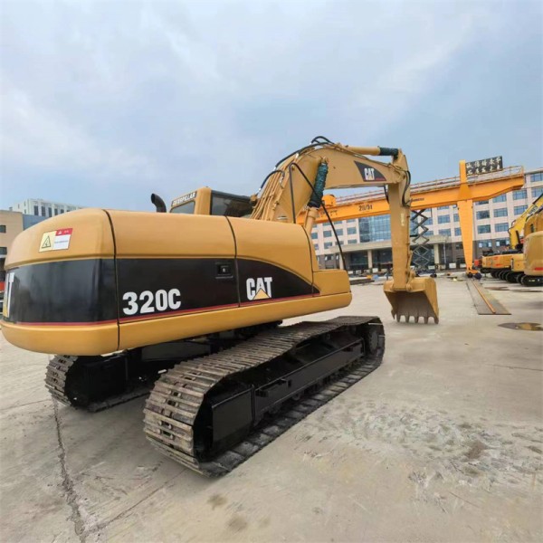 Used CAT 320C Crawler Excavator Affordable Price Reliable Power Ideal for Mining and Road Building Projects
