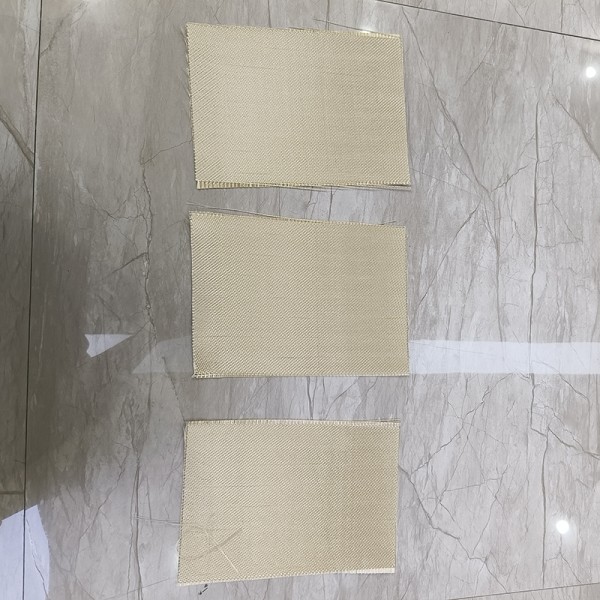 Heat Treated High Silica Fiberglass Fabric With Vermiculite Coated Thermal Insulation