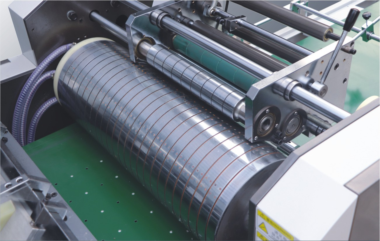 Servo Motor Driven Flat Type Vacuum Packing Machine