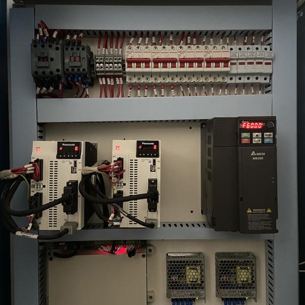 Programmable 1500rpm Automated Quilting Machine 0.5 Inch Needle Distance