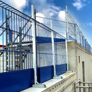 Interlocking Edge Protection Barrier with Tool-free Assembly