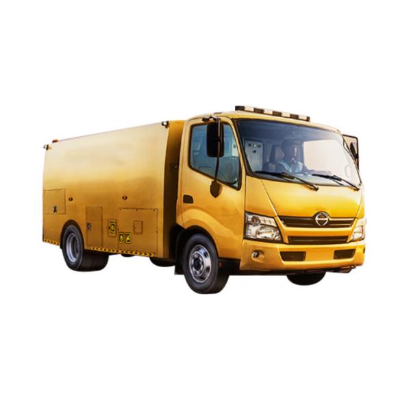 6000 Liter Fuel Oil Tanker Truck Manual Transmission Refueling Tank Truck Customized