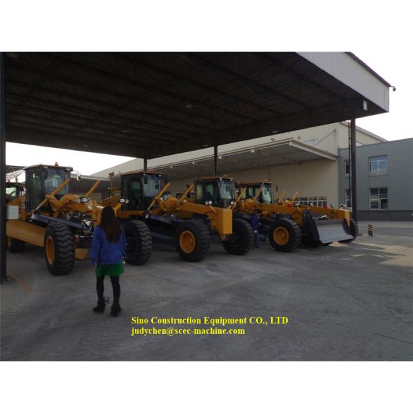 Машина грейдера мотора строительства дорог СКМГ с весом 15400кг лезвия работая