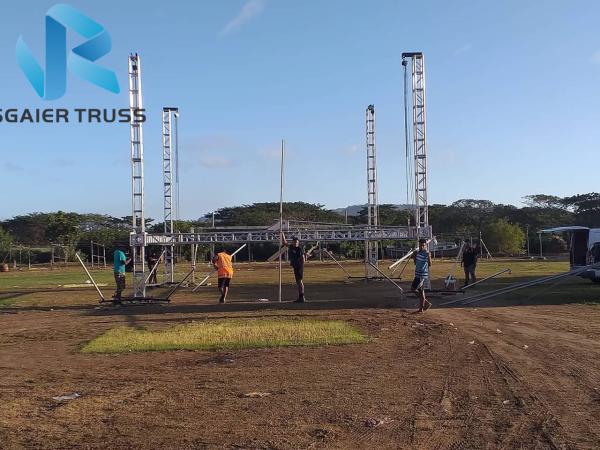 Tuv 16 '' / 18 '' Event Aluminium Truss Beams , Square Tubular Aluminium Tri Truss