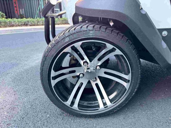 Nuevo modelo de carrito de golf eléctrico 72V 4 plazas Golf Buggy eléctrico Vehículo fabricante Suministros