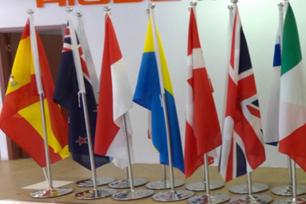 No Collar Free Standing Flagpole , Indoor Flag Pole Stability For Enterprise