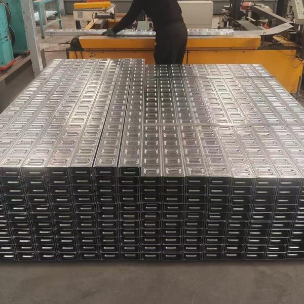 Acero galvanizado resistente al agua salada para la organización del cable