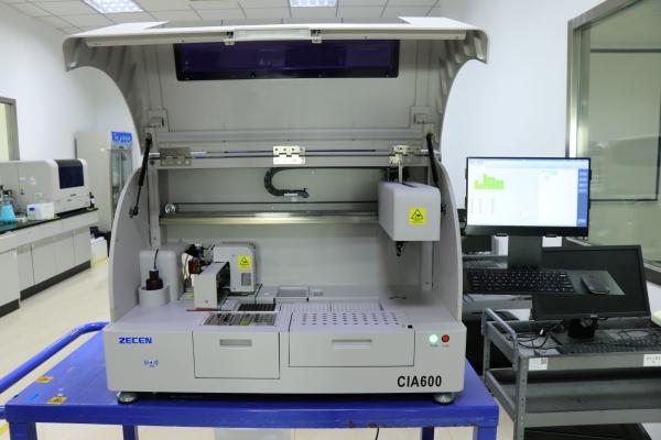 In Vitro Diagnostic Chemiluminescence Immunoassay Analyzer CIA600Plus 60T/H In IVD For Hospital And Laboratory