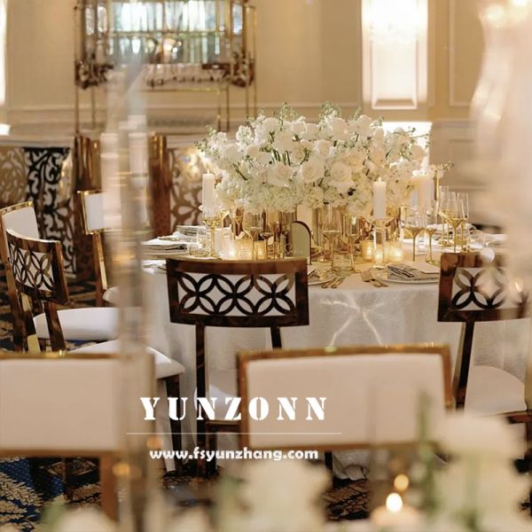 New Design Restaurant Gold Stainless Steel Metal Luxury Wedding Chair with Velvet Cushion
