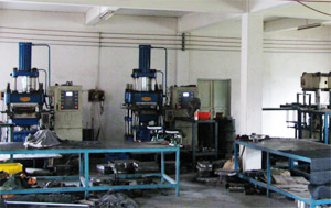 Komatsu 195-63-05041 Hydraulic Cylinder Seal Kit For D355 Crawler Tractor - Loader Dozer Lift