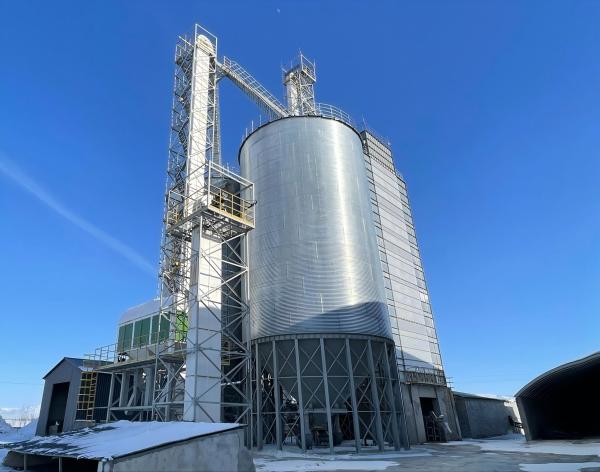 Technical Parameters And Crush Ratio Increment Grain Dryer Machine With Clean Hot Air Heating Medium